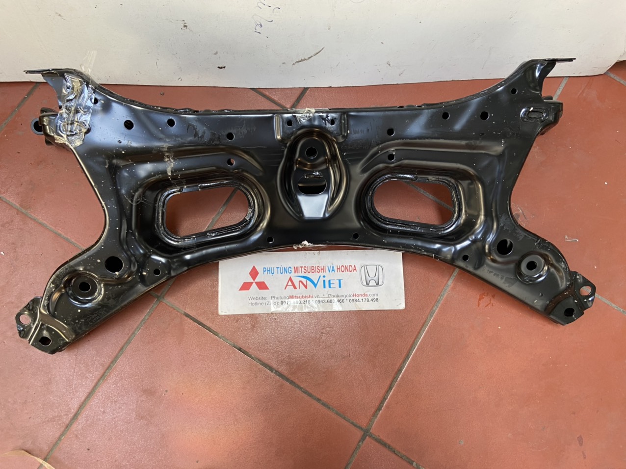 Dầm đỡ động cơ xe Honda City